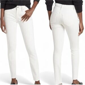 Vince jeans. Size 28